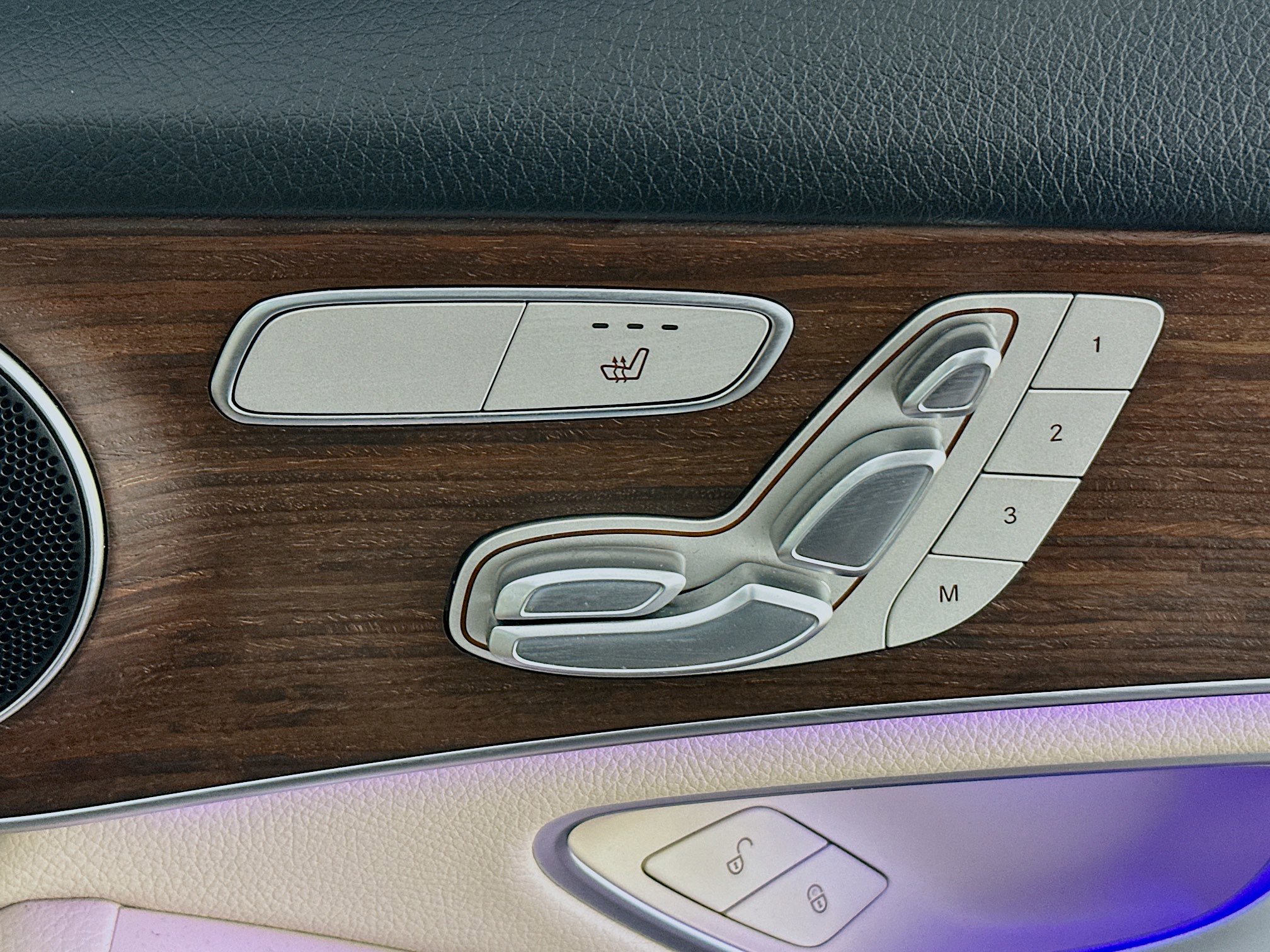 Used 2022 Mercedes-Benz GLC 300 4MATIC image 29