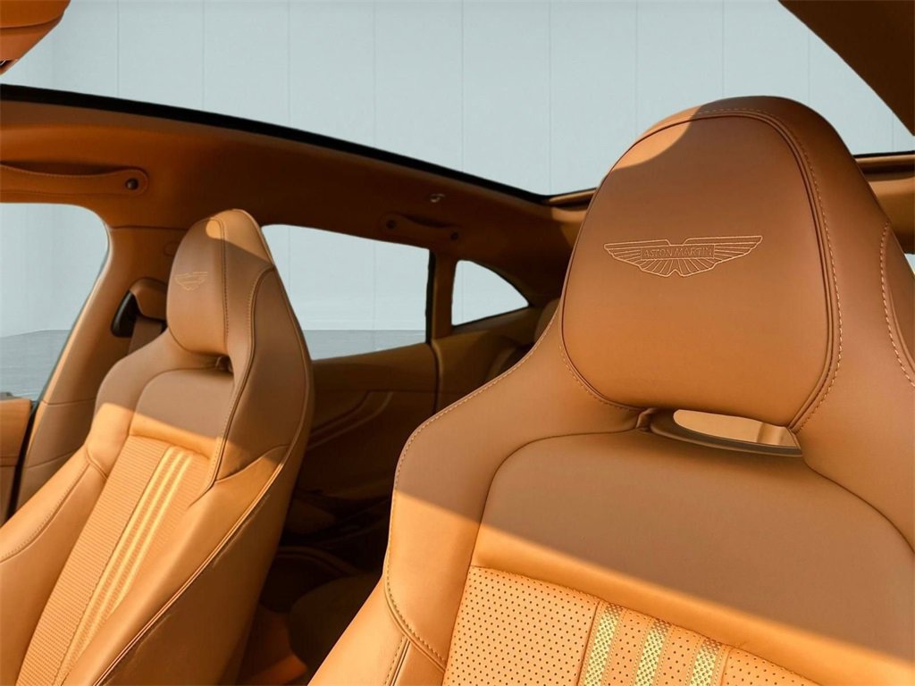 New 2026 Aston Martin DBX 707 image 14