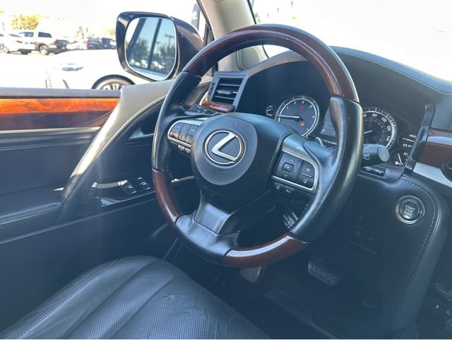 Used 2019 Lexus LX 570 4WD w/ Luxury Package image 13