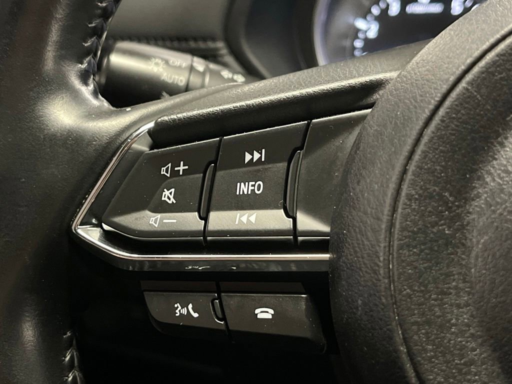 Used 2021 MAZDA CX-5 Touring FWD image 22