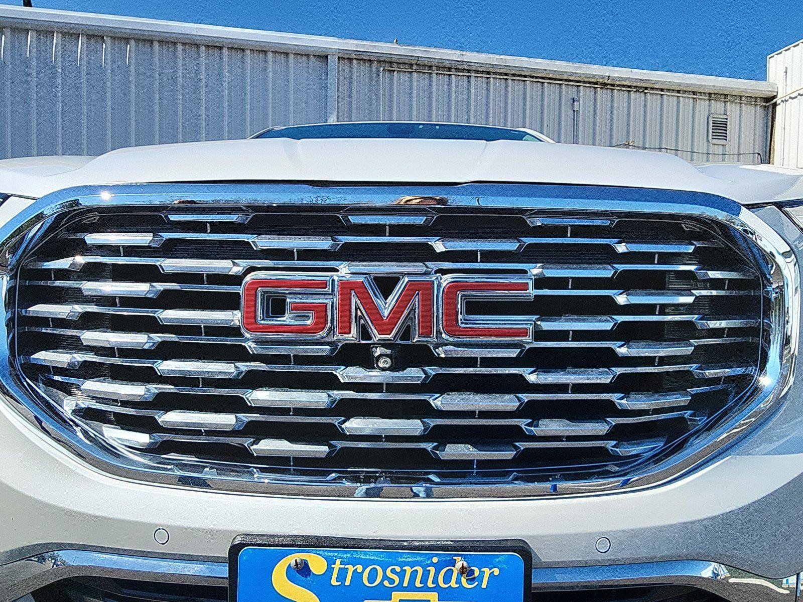 Used 2021 GMC Terrain Denali w/ Denali Premium Package image 14