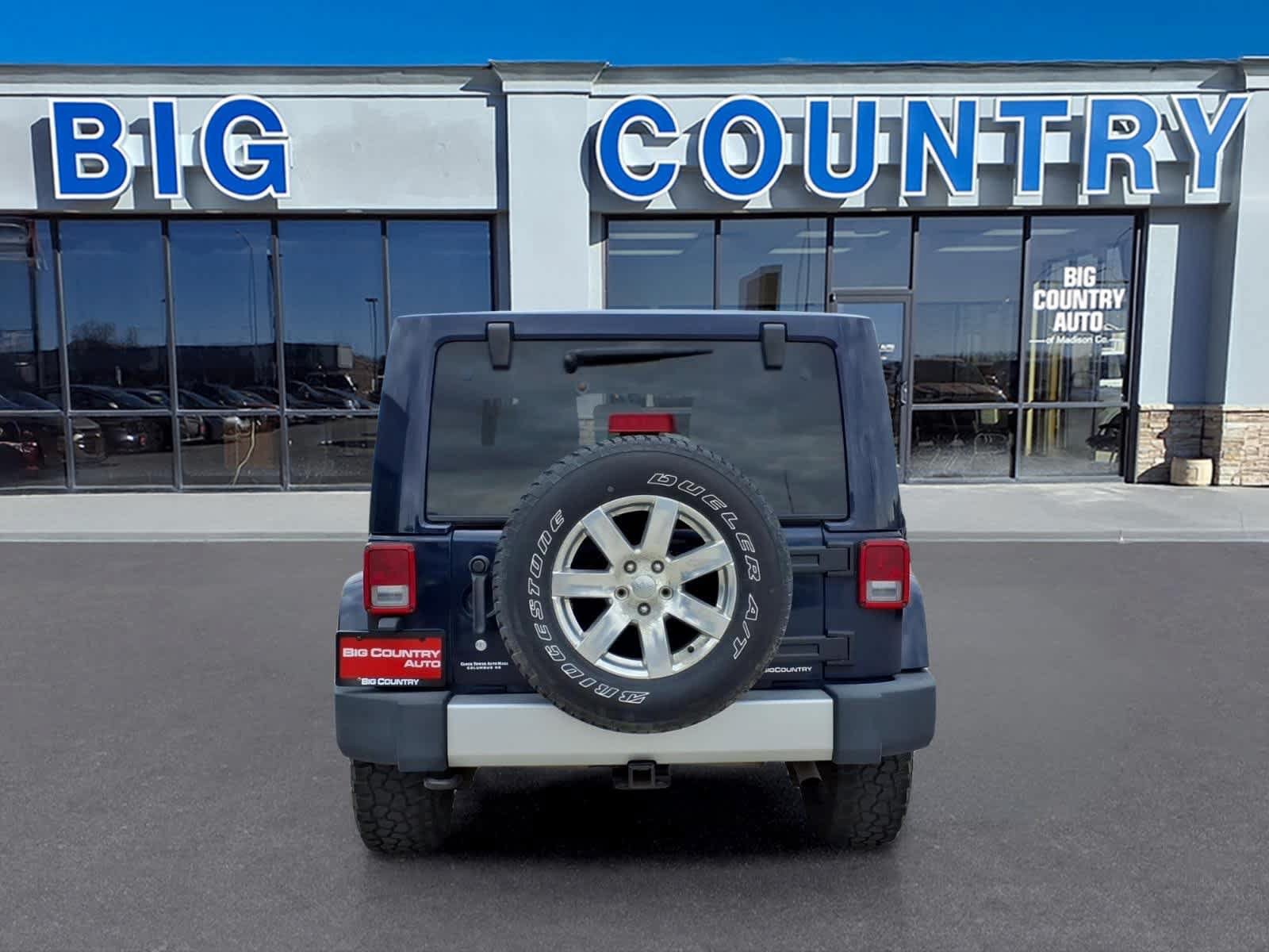 Used 2013 Jeep Wrangler Sahara w/ Connectivity Group AWD/4WD image 5