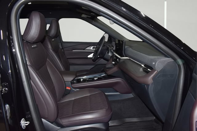Used 2026 Ford Explorer Platinum AWD/4WD image 17