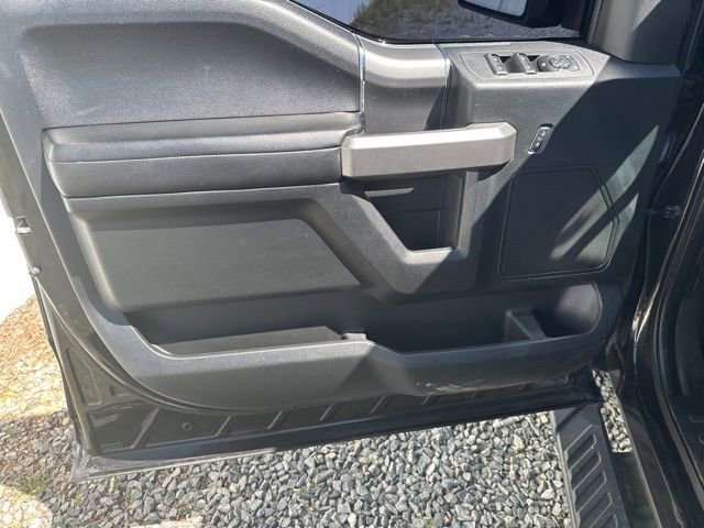 Used 2015 Ford F150 XLT w/ Equipment Group 302A Luxury image 12