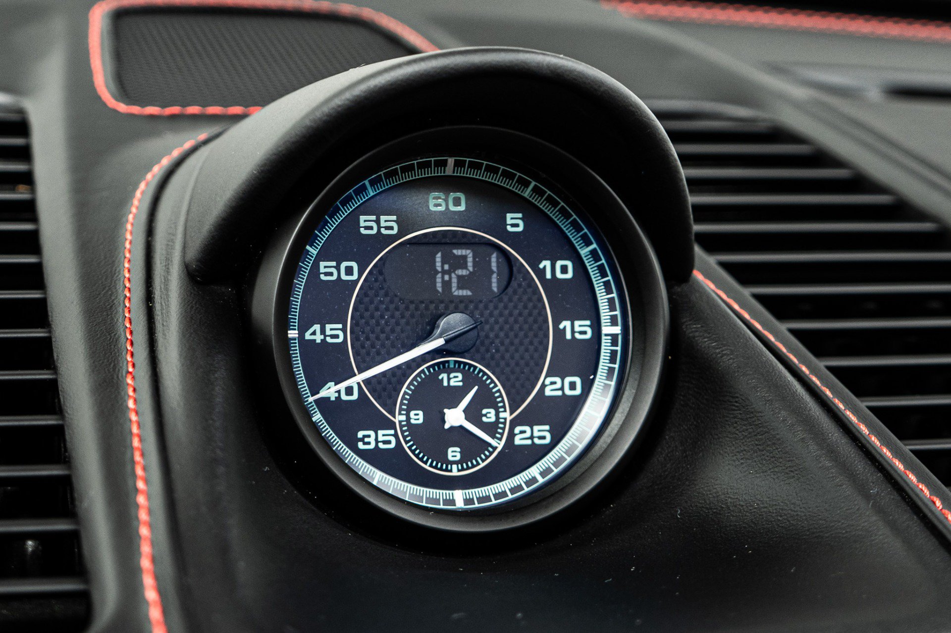 Used 2019 Porsche 911 Speedster RWD image 27