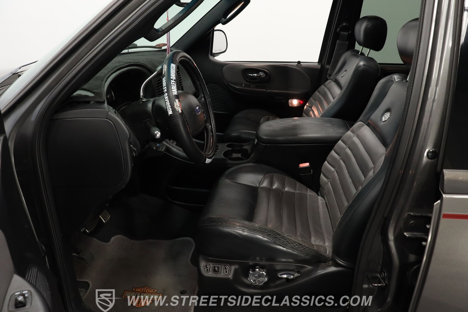 Used 2002 Ford F150 Harley-Davidson RWD image 35