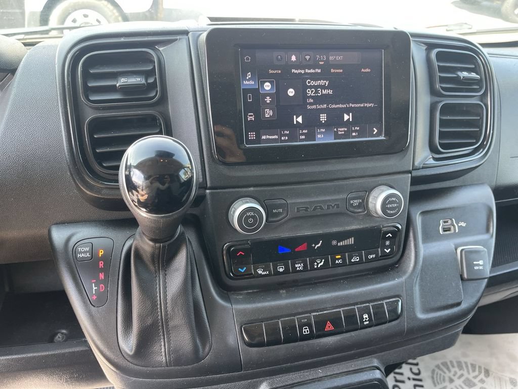 Used 2025 RAM ProMaster 2500 w/ Convenience Group FWD image 9