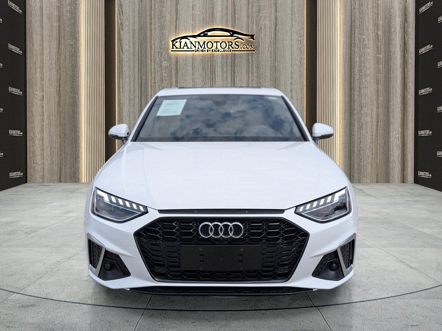 Used 2024 Audi A4 2.0T Premium Plus image 3