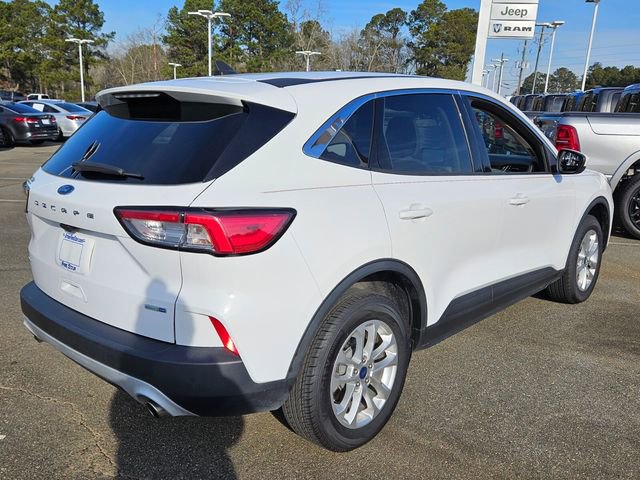 Used 2020 Ford Escape SE image 13