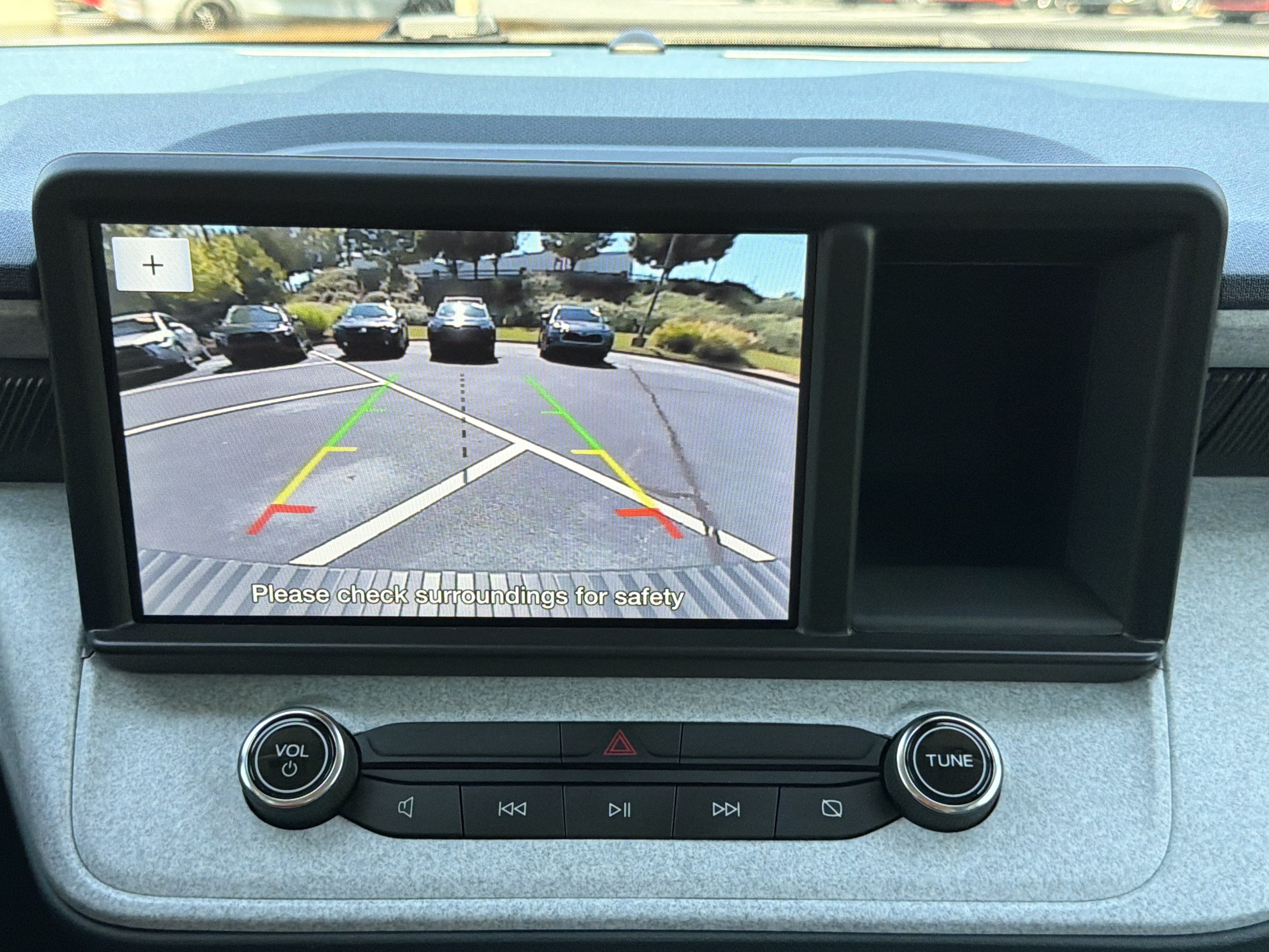 Used 2024 Ford Maverick XLT FWD image 4