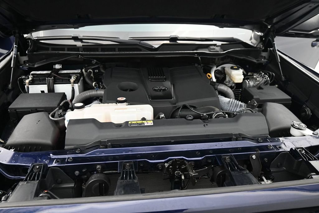 Used 2023 Toyota Tundra SR5 w/ SR5 Premium Package AWD/4WD image 19