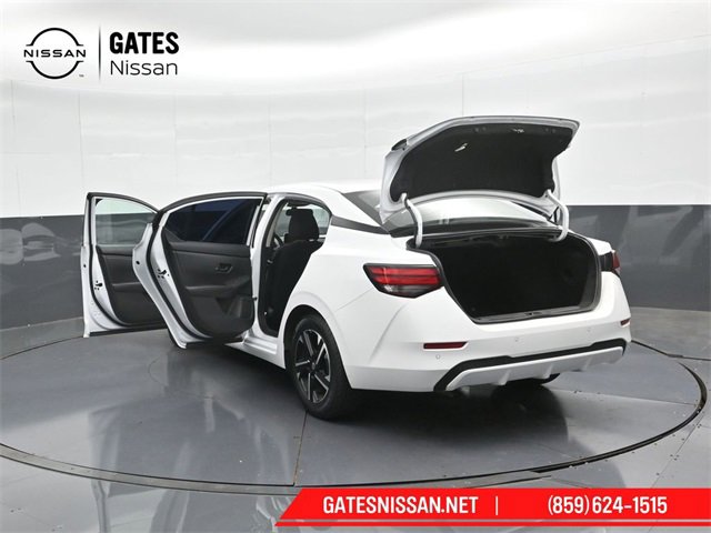 Used 2025 Nissan Sentra SV image 48