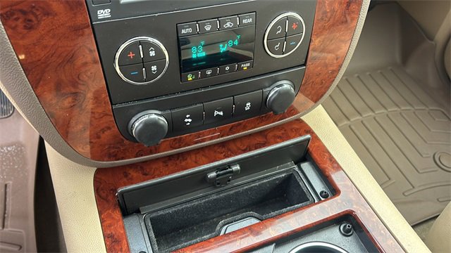 Used 2014 Chevrolet Tahoe LTZ image 21