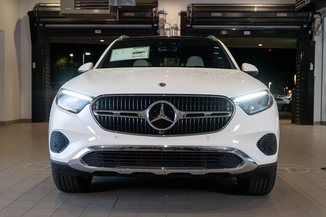 New 2026 Mercedes-Benz GLC 300 4MATIC image 2