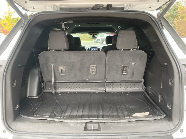 Used 2023 Chevrolet Traverse LT FWD image 24