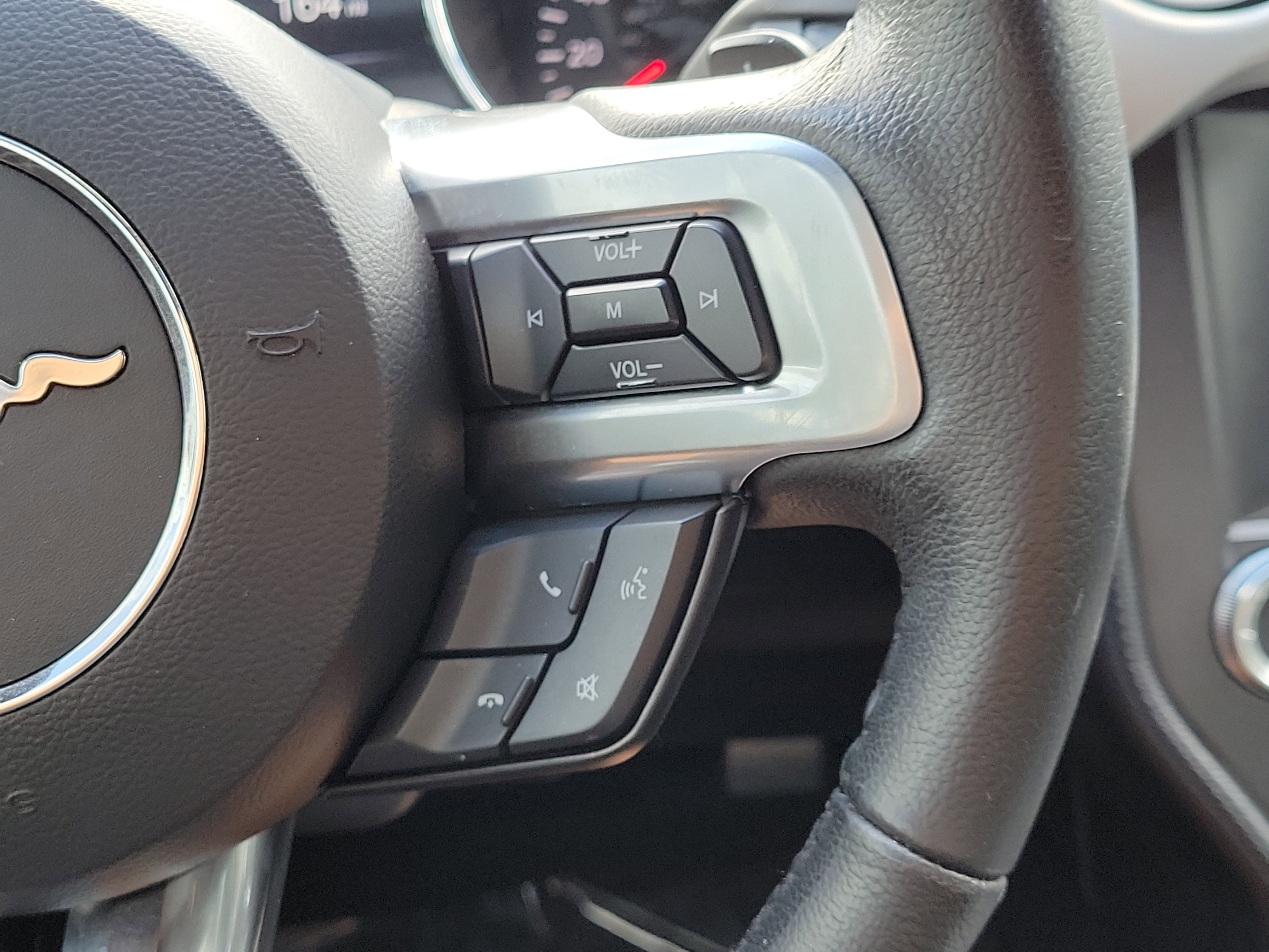 Used 2016 Ford Mustang Premium RWD image 20