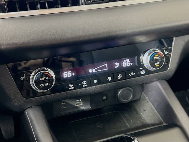 Used 2024 Mitsubishi Outlander SE image 20