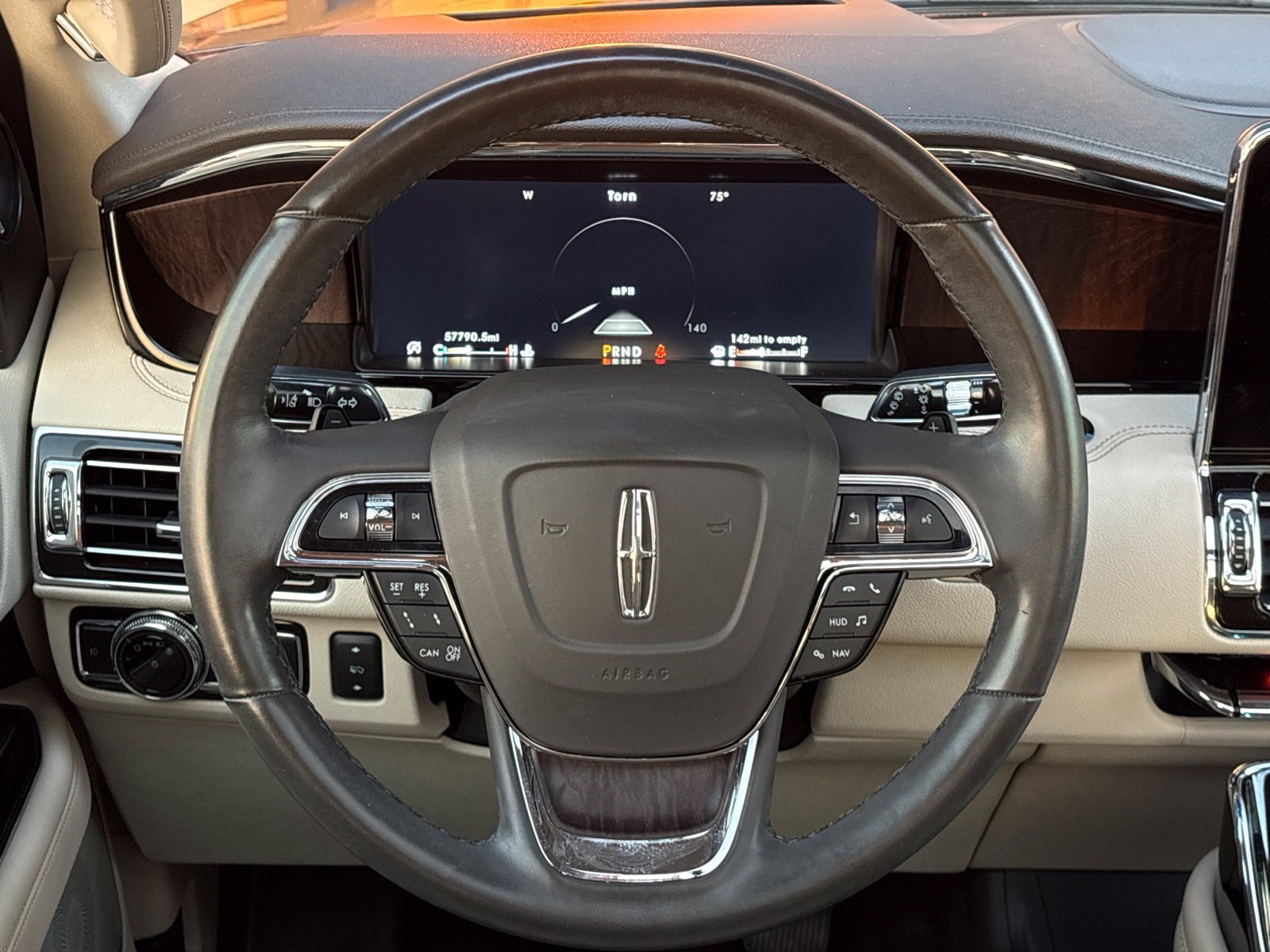 Used 2021 Lincoln Navigator Reserve AWD/4WD image 33