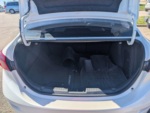 Used 2015 MAZDA MAZDA3 i Grand Touring image 19