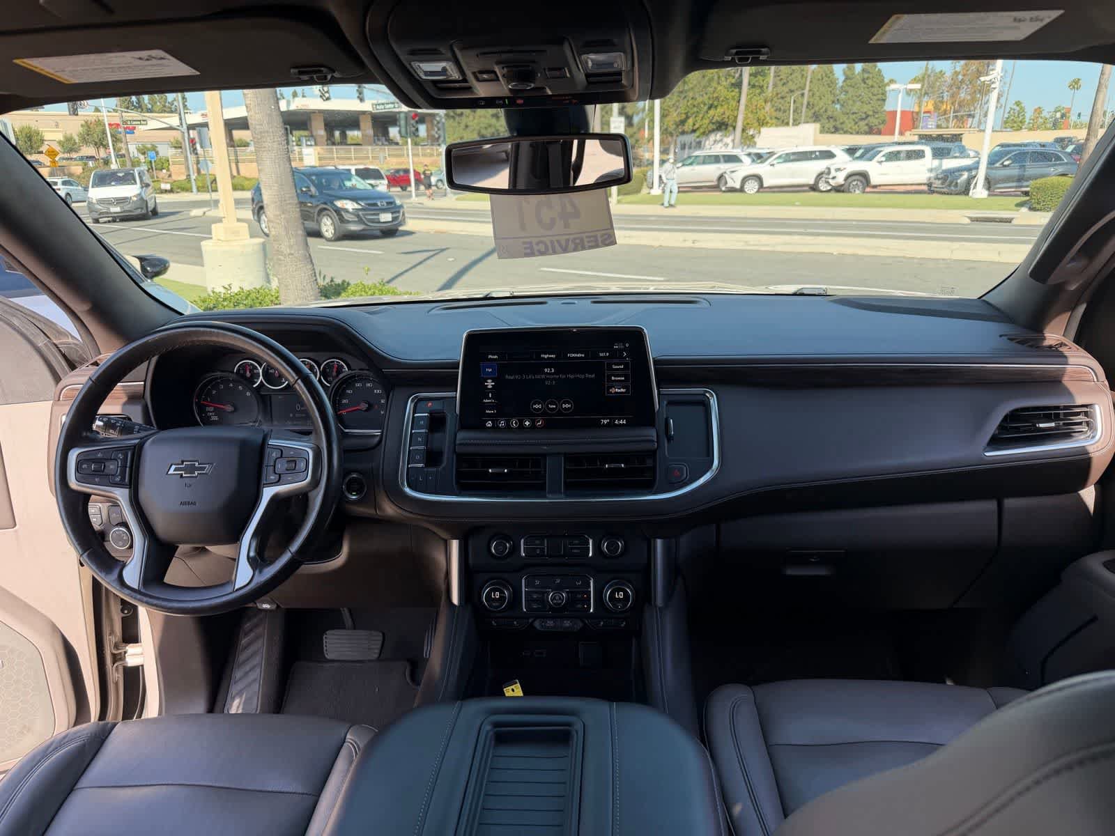 Used 2021 Chevrolet Tahoe Z71 w/ Z71 Signature Package AWD/4WD image 19