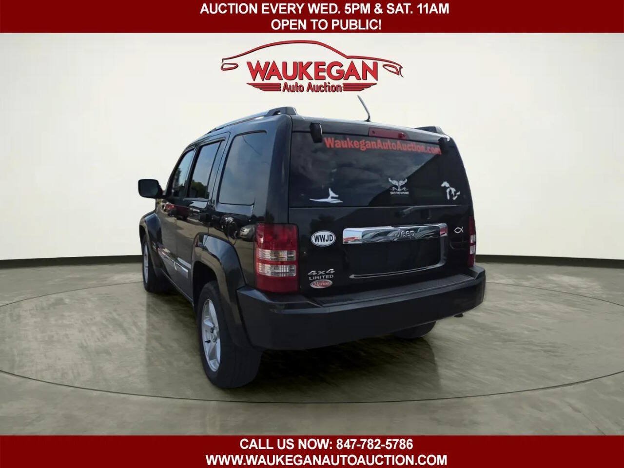 Used 2010 Jeep Liberty Limited AWD/4WD image 3