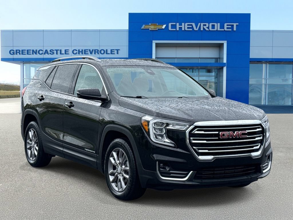 Used 2024 GMC Terrain SLT FWD image 1