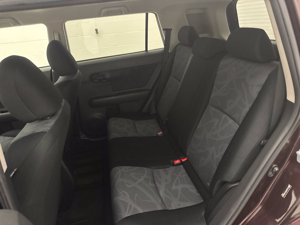 Used 2012 Scion xB FWD image 27