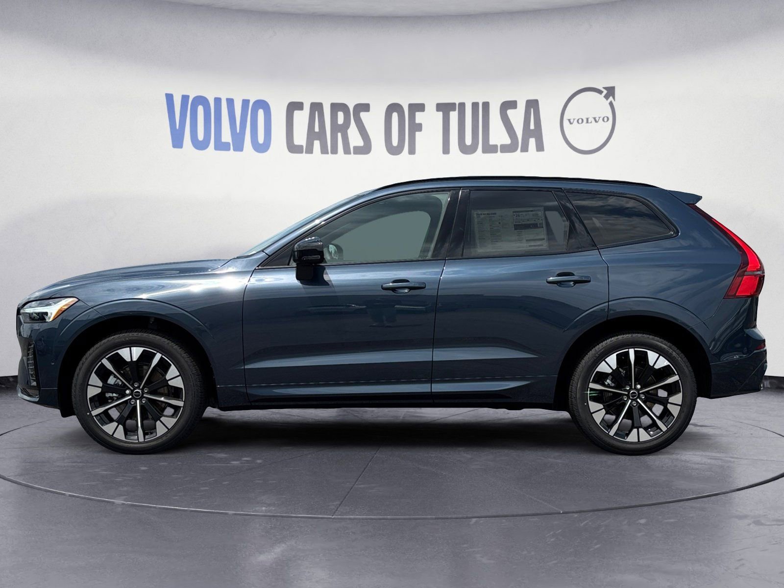New 2026 Volvo XC60 B5 Plus w/ Protection Package Premier image 2