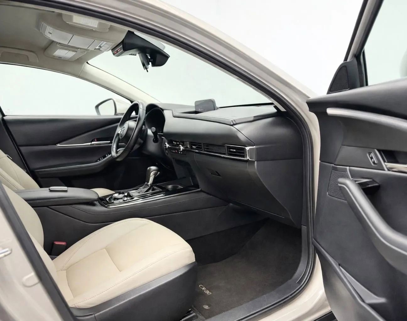 Used 2023 MAZDA CX-30 AWD 2.5 S w/ Preferred Package image 16