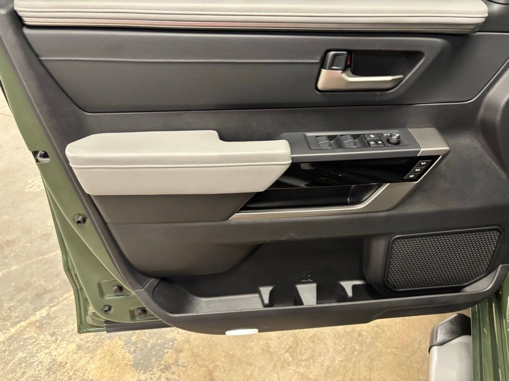 Used 2023 Toyota Tundra Limited image 18