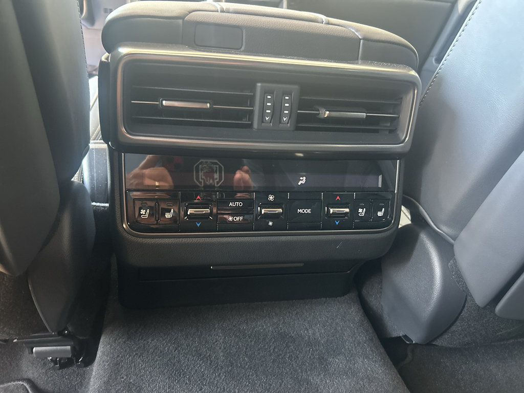 Used 2026 Lexus LX 600 F Sport AWD/4WD image 19