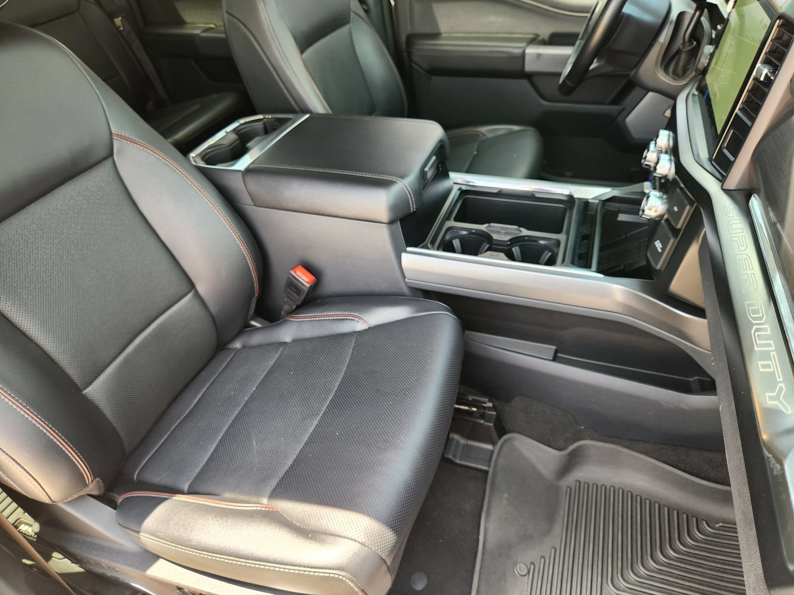 Used 2023 Ford F250 Lariat w/ Lariat Ultimate Package AWD/4WD image 16