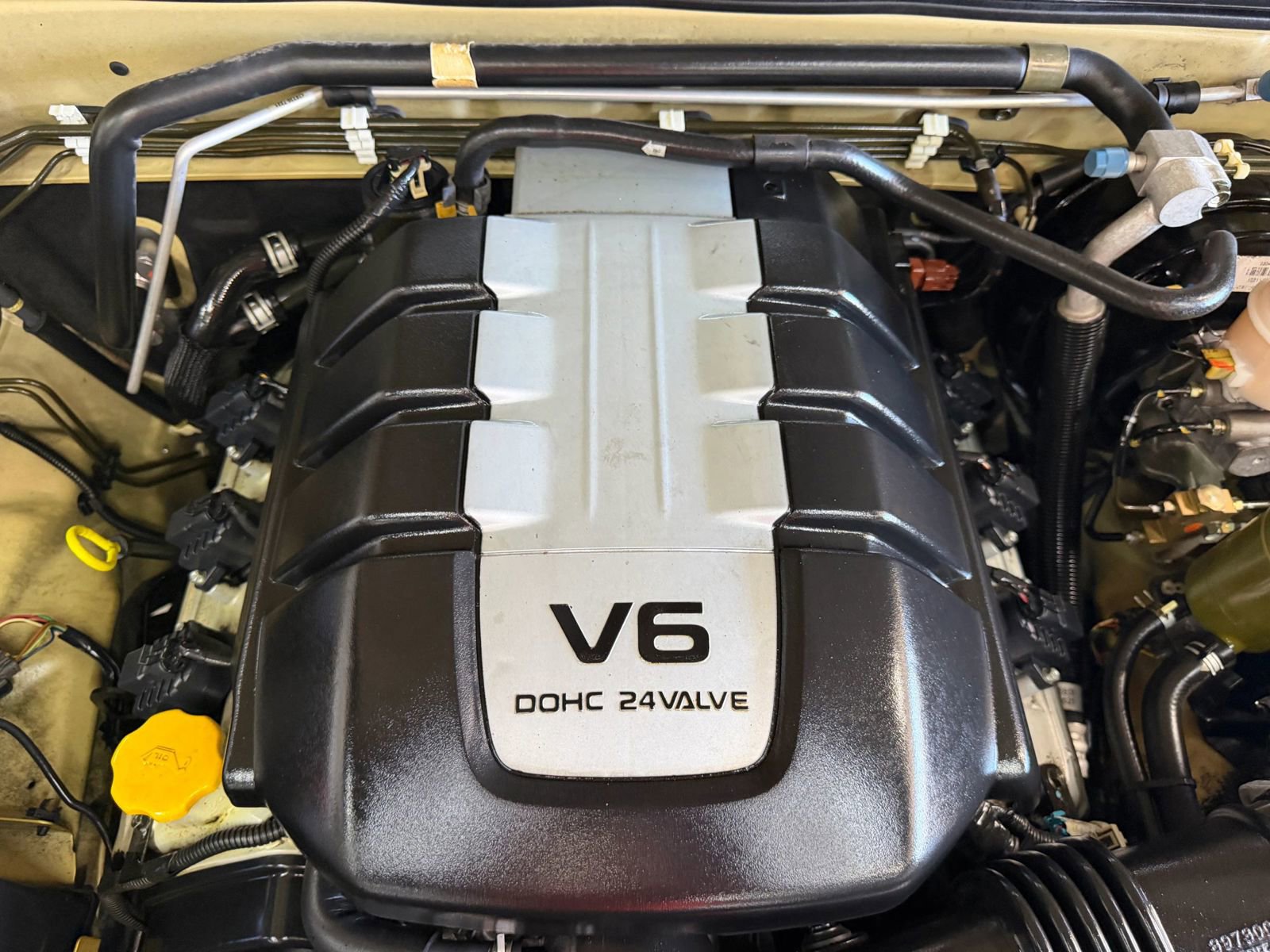 Used 2002 Isuzu Axiom XS RWD image 42