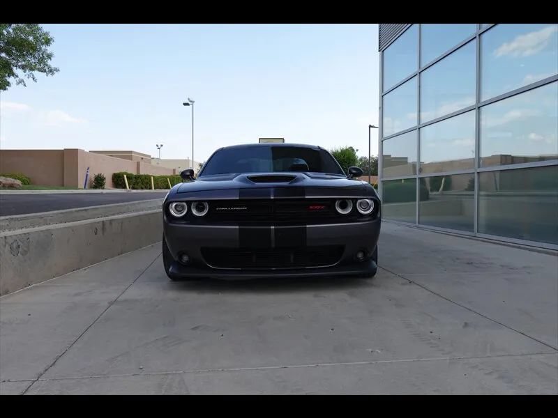 Used 2016 Dodge Challenger SRT RWD image 26