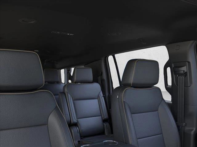 New 2025 Chevrolet Suburban Premier image 24