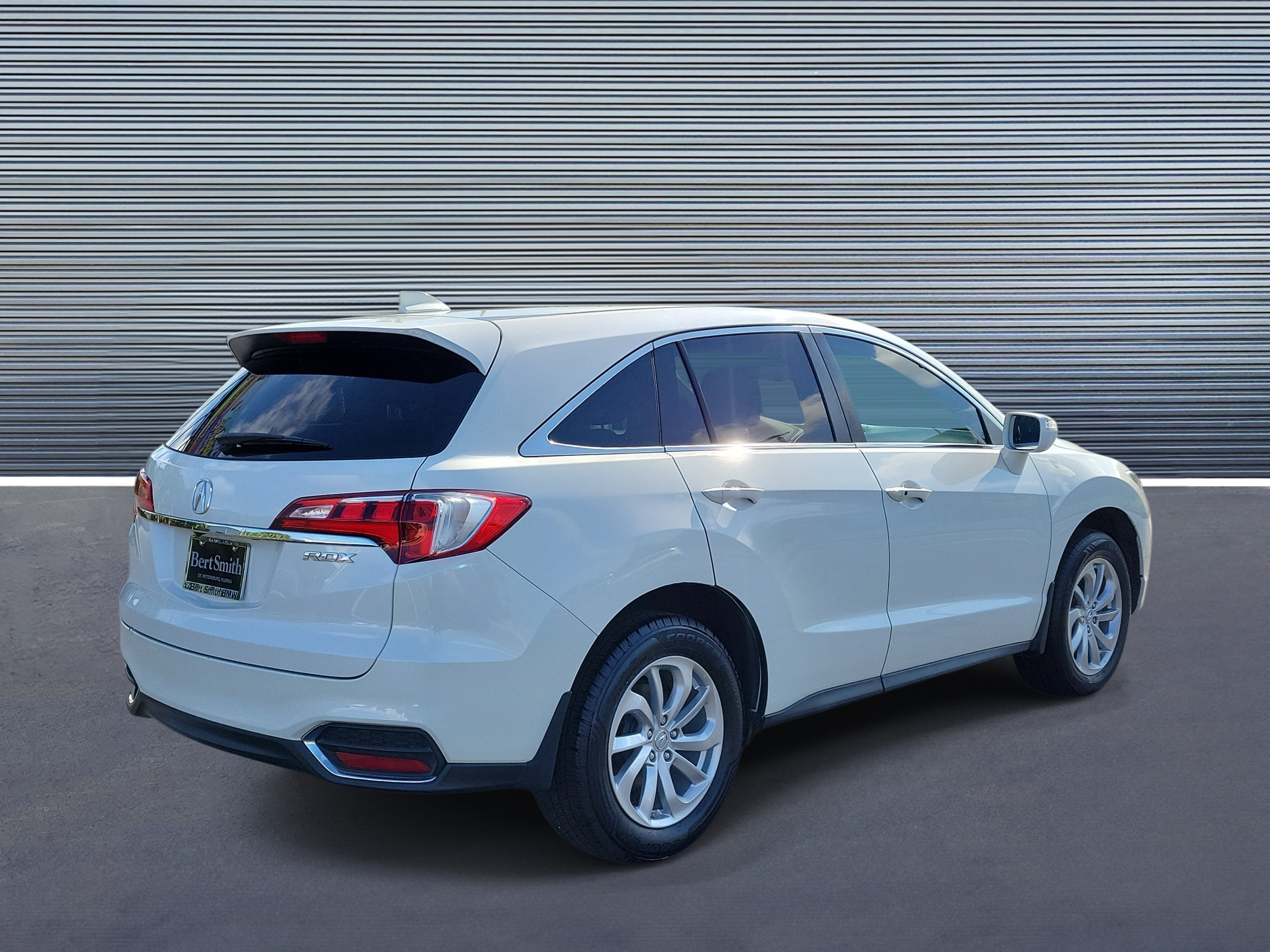 Used 2017 Acura RDX FWD image 3