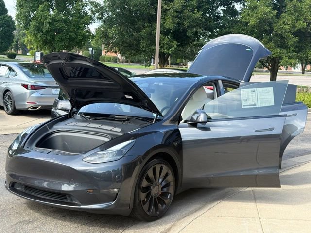 Used 2024 Tesla Model Y Performance AWD/4WD image 6