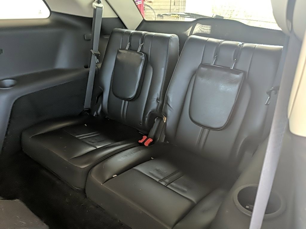 Used 2019 Lincoln MKT AWD image 16