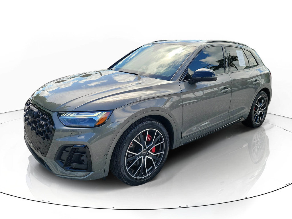 Certified 2024 Audi SQ5 Prestige w/ Prestige Package AWD/4WD image 2