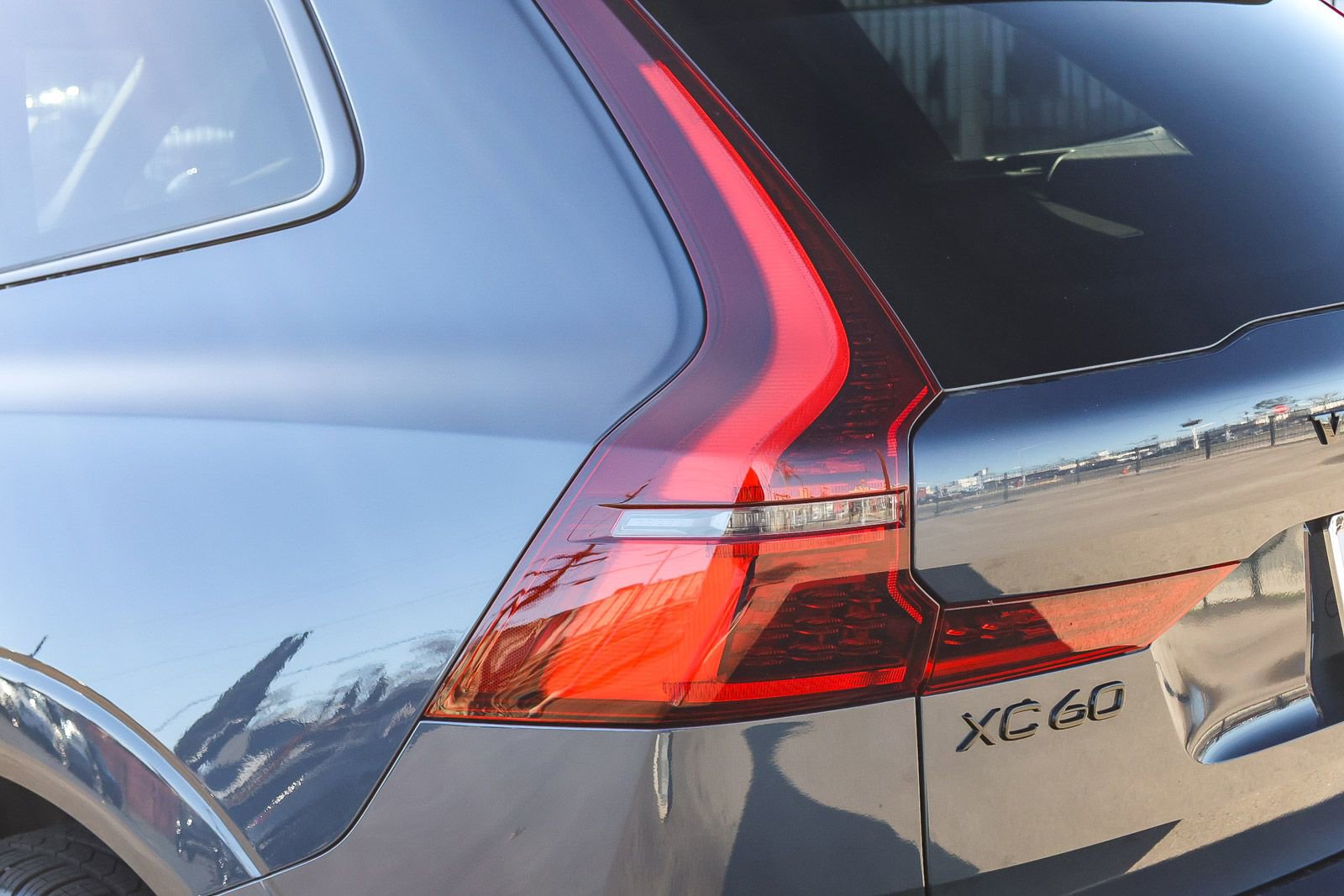 New 2026 Volvo XC60 B5 Ultra w/ Climate Package PRO image 11