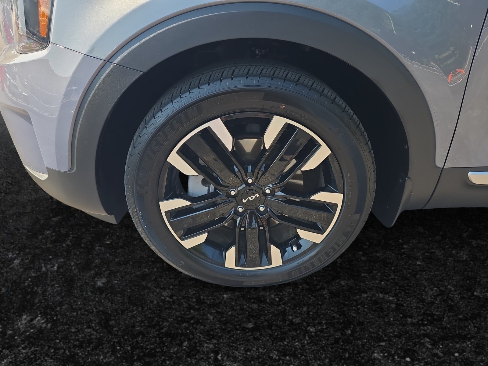 Used 2025 Kia Telluride SX Prestige AWD/4WD image 9