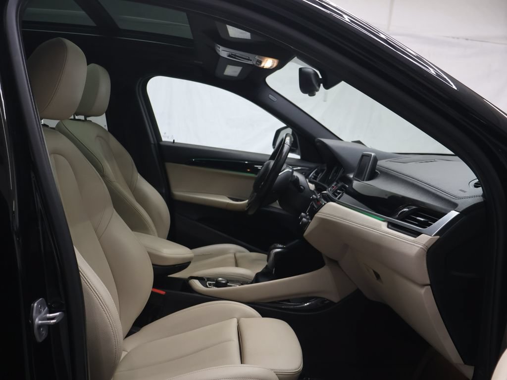 Used 2018 BMW X2 sDrive28i w/ Convenience Package FWD image 9