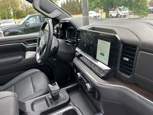 Used 2024 GMC Sierra 1500 SLT w/ SLT Premium Package AWD/4WD image 16