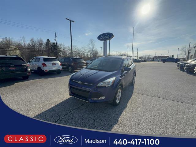 Used 2016 Ford Escape SE w/ SE Cold Weather Package AWD/4WD image 1
