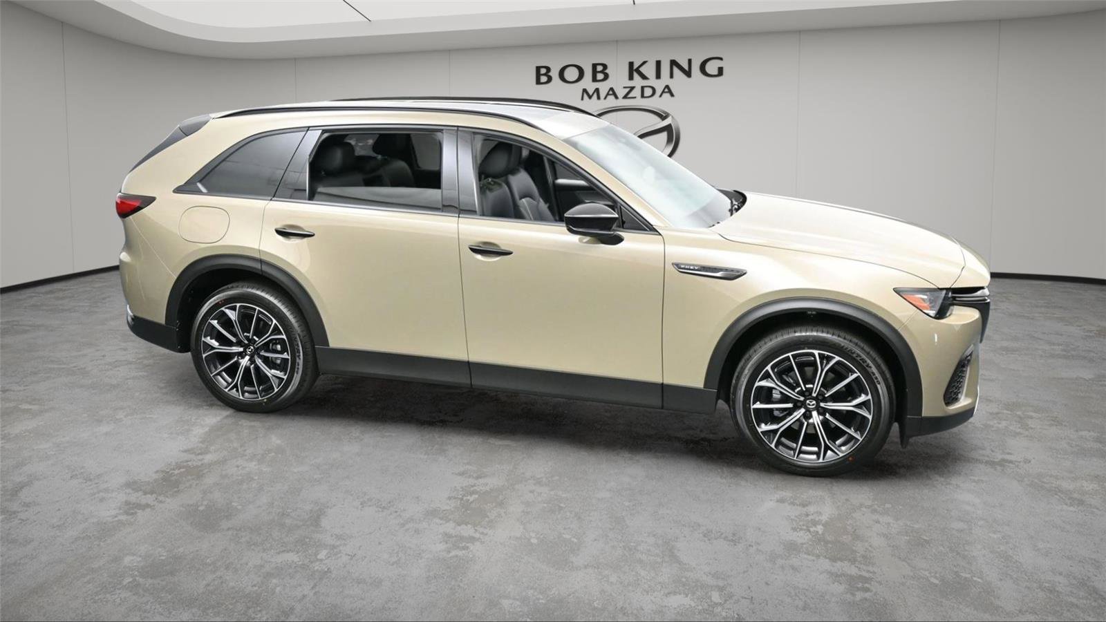 New 2025 MAZDA CX-70 Plug-In Hybrid w/ Premium Plus image 7