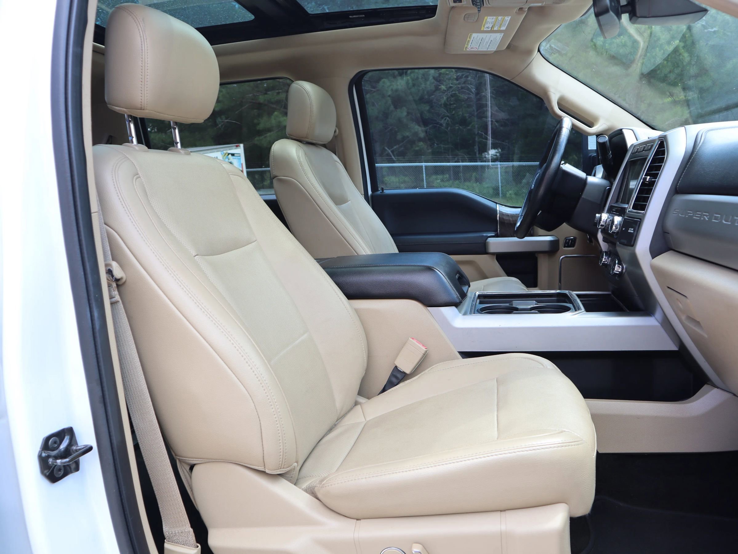 Used 2018 Ford F250 Lariat w/ Lariat Ultimate Package image 33