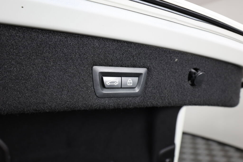 Used 2016 BMW 740i image 20