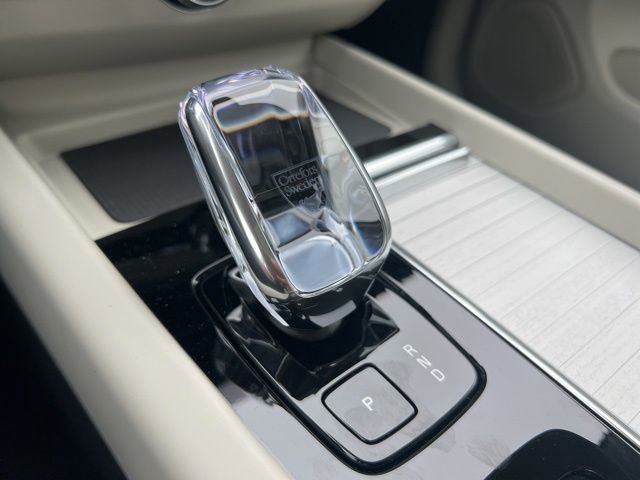 New 2026 Volvo XC60 T8 Ultra w/ Protection Package Premier image 15