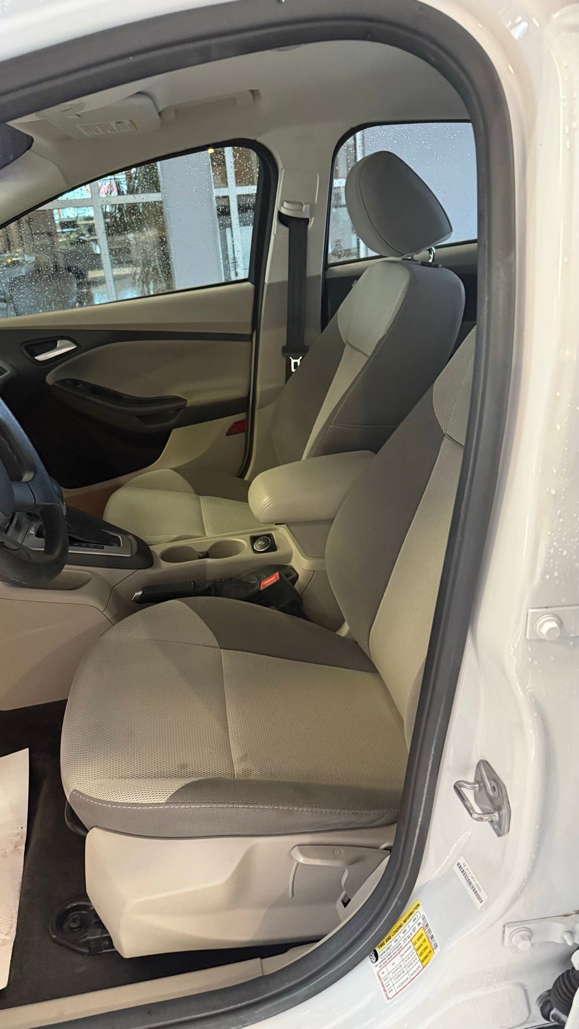 Used 2014 Ford Focus SE image 27