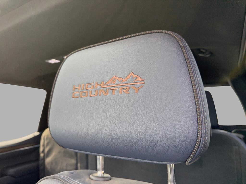 Used 2022 Chevrolet Silverado 1500 High Country w/ High Country Premium Package image 12